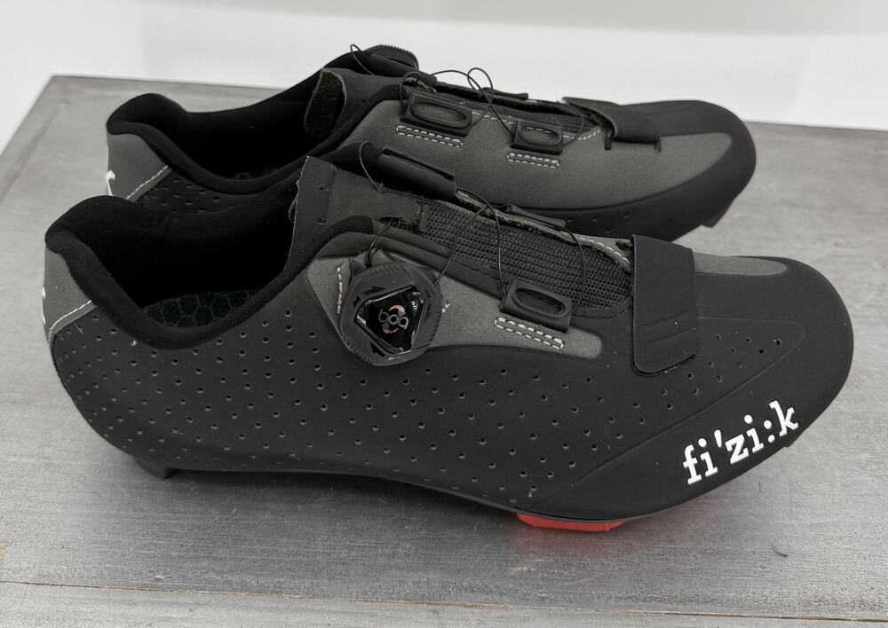 Fi'zi:k Fizik R5 Road Cycling Shoes BOA Black EU 38.5 US 6.25 Carbon Reinforced